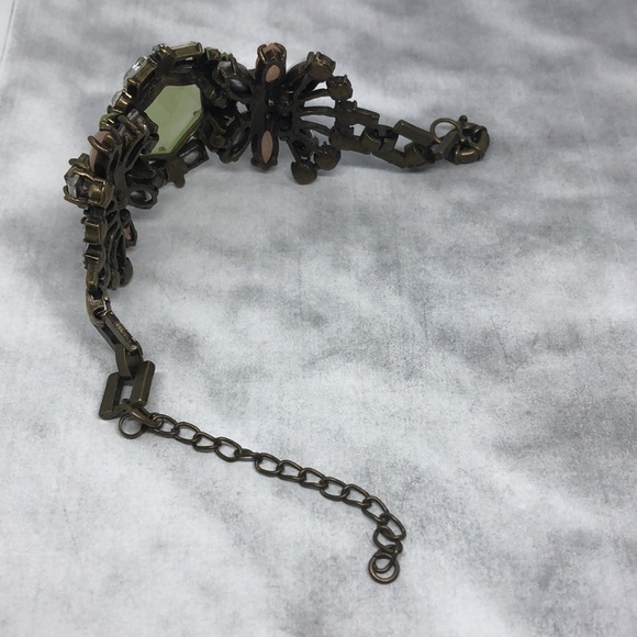 Antique brass tone chain faux gemstone floral/medallion rhinestone bracelet - Picture 4 of 4